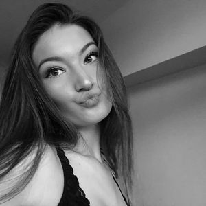 Meet your Posher, Lorena